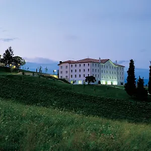 Phi Astoria Hotel